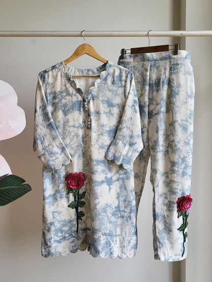 Washed Blue 3D Rose Set (25 Days Dispatch Time)