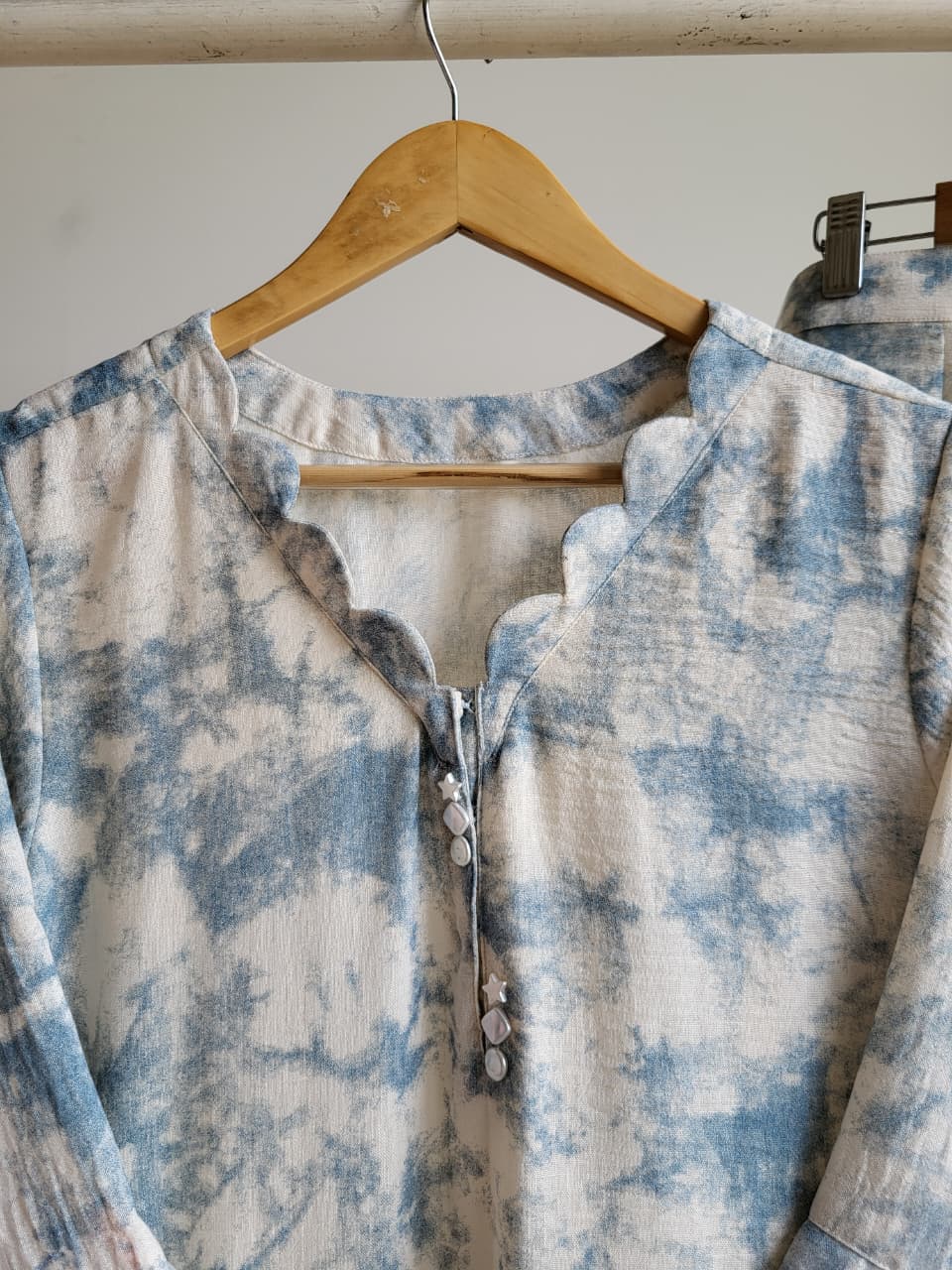 Washed Blue 3D Rose Set (25 Days Dispatch Time)