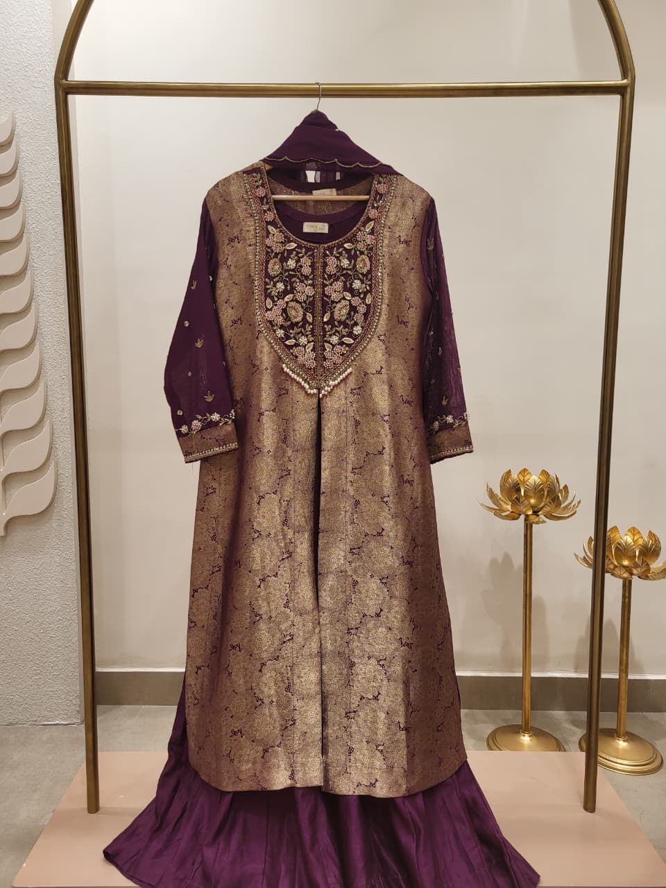 Sammanita Gown Set (5 days Dispatch time)